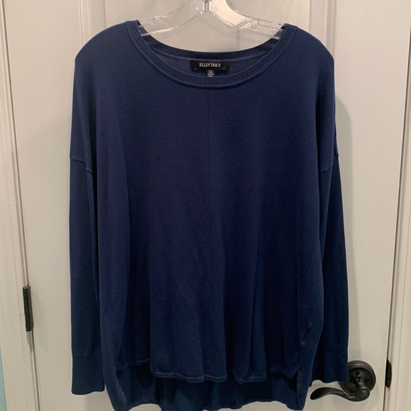 Scoop bottom sweater - Picture 1 of 4